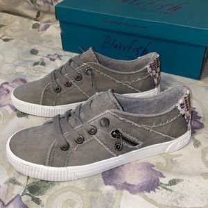 Blowfish Malibu Canvas Casual Sneakers Size 8
